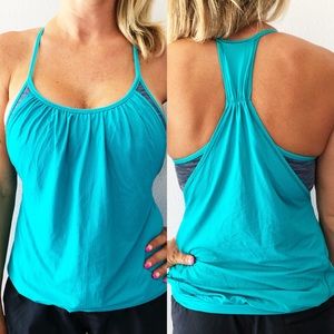Lululemon shelf bra turquoise workout top
